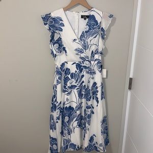 Floral lulus dress